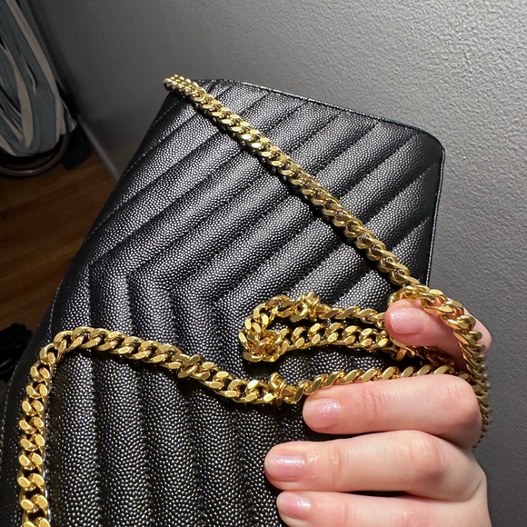 YSL black chevron Cassandra quilted grained calfskin small envelope bag - Picture 4 of 16